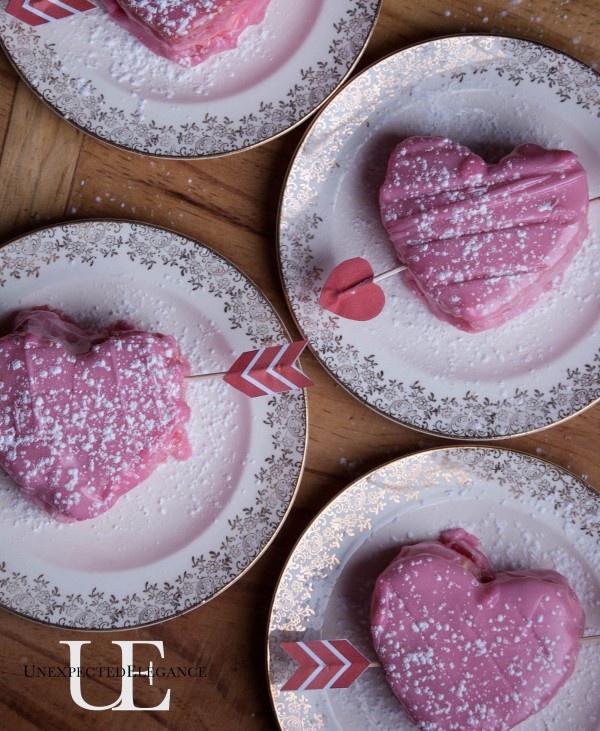 Mini Heart Cakes with FREE Arrow Printable Download