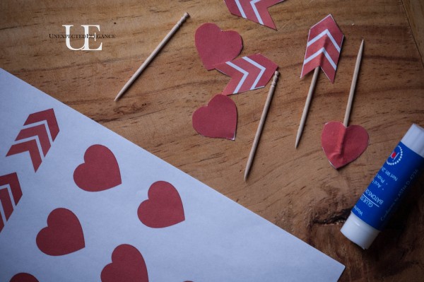 Mini Heart Cakes with FREE Arrow Printable Download