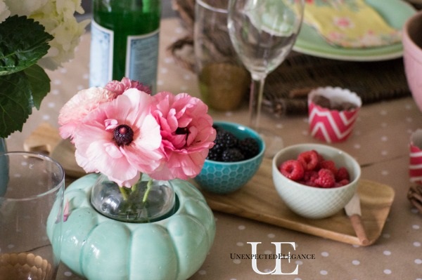 Spring Dining Room Tablescape-1-17