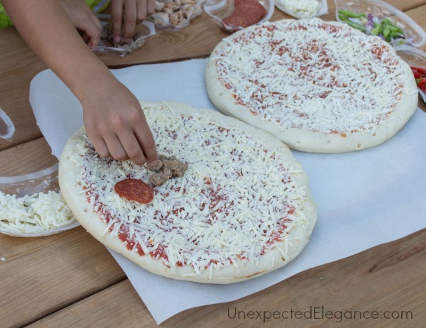 Design-A-Pizza BBQ Night-1.jpg