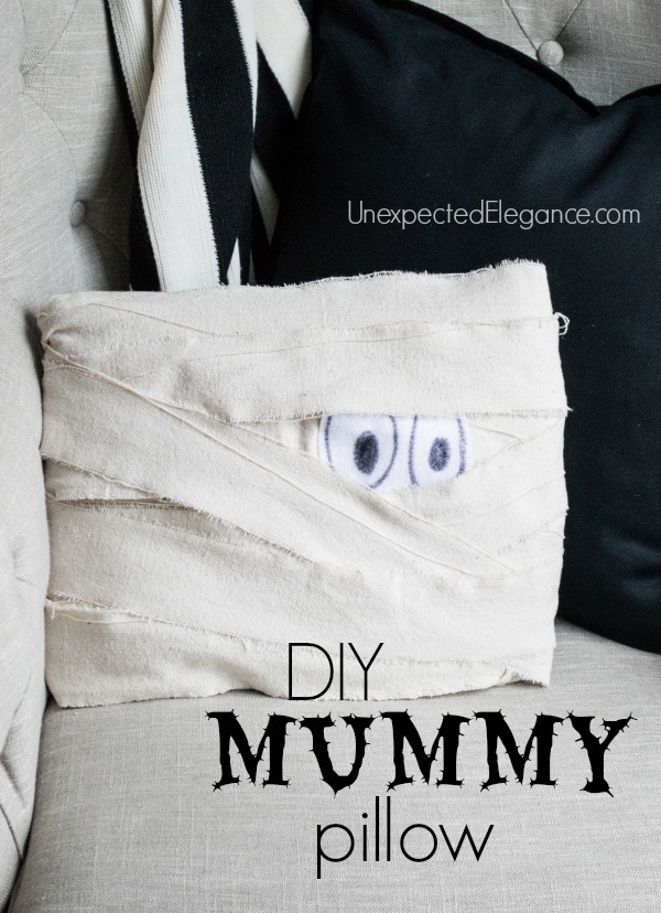 This is a fun and EASY Halloween craft decor idea. Get a tutorial for a DIY Mummy Pillow!
