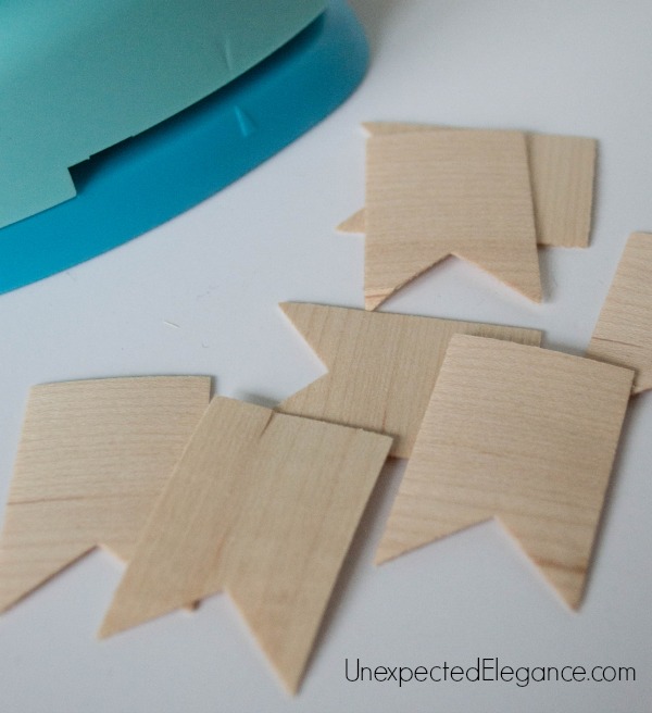 Need some inspiration for your gift wrapping this holiday season??  Find out how you can make these simple wooden gift tags in just a few minutes!