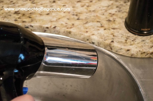 One of the hardest working areas in my house (and probably yours) is my kitchen...more specifically my kitchen sink!  Get some great tips for Spring Cleaning the kitchen sink!