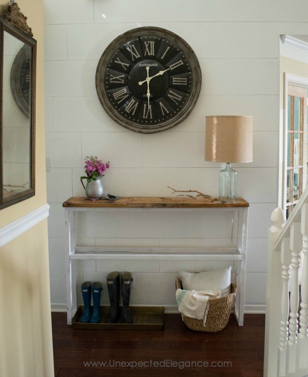 Check out this awesome DIY entry table!!  It's the perfect size for a tight space.