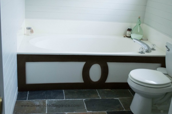 Do you have a large soaker tub that need a little update? Check out this $9 solution for your bathtub makeover!