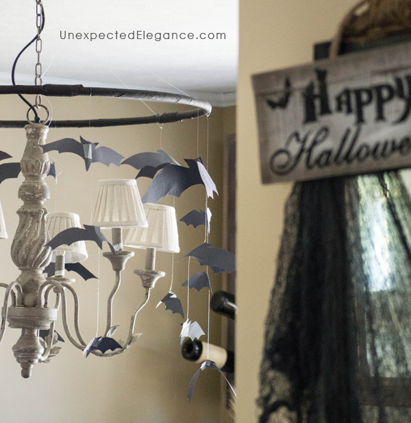 Looking for some easy Halloween decorations that are quick to put together? Check out this simple and inexpensive "bat mobile". It will give any room a creep-factor!