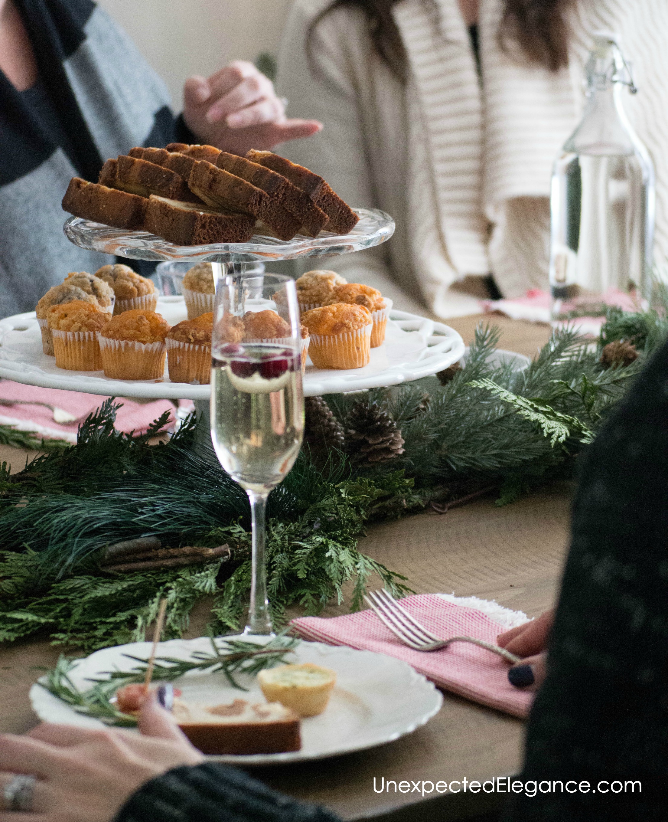 Kick off the holiday season and throw together a quick brunch for some of your girlfriends! This simple Christmas Brunch will give you time to relax and enjoy the hustle and bustle.