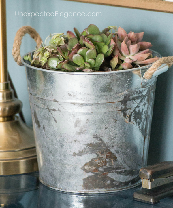 Aged Metal using Vinegar Unexpected Elegance