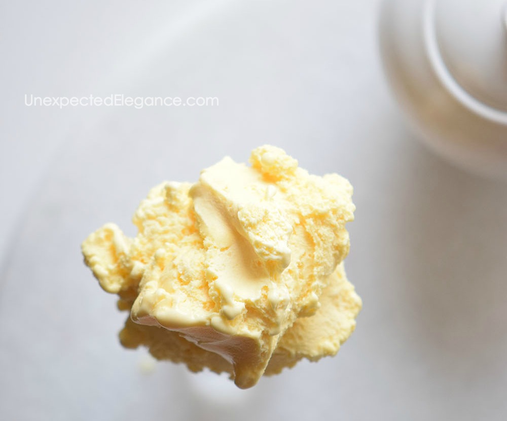 Give this amazing HONEY ICE CREAM a try this summer!