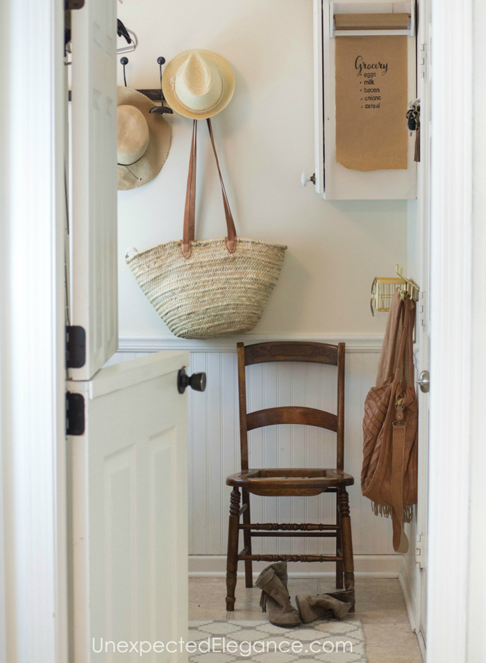 mudroom-easy-organization-1a copy