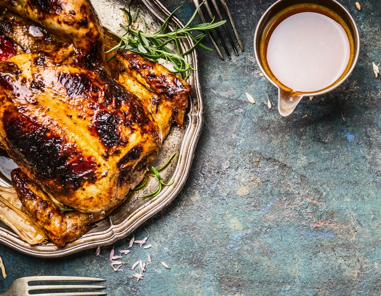 With a good game plan, you can host a Thanksgiving dinner that goes off without a hitch. Here are some Thanksgiving planning tips to make help!
