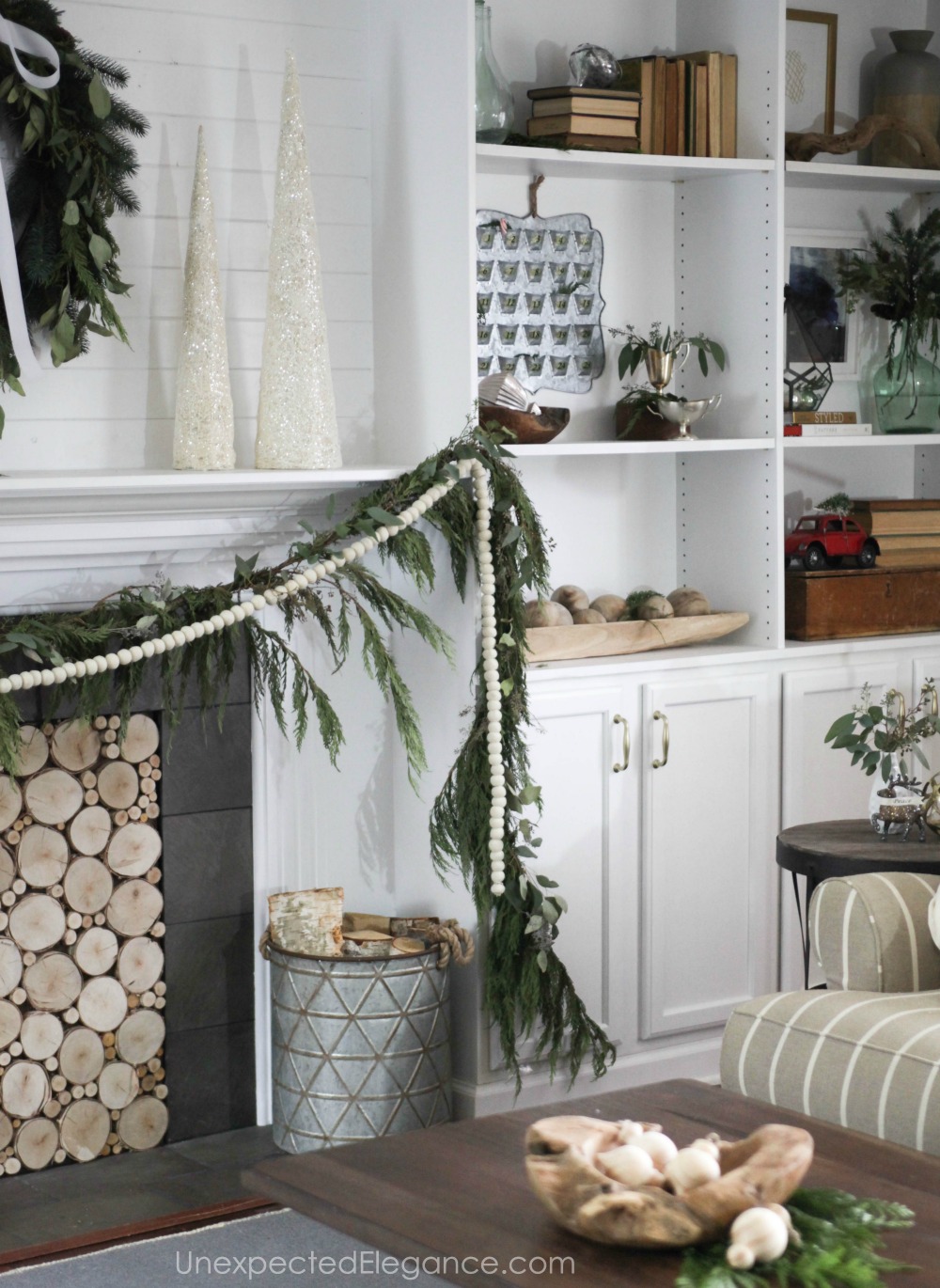Cozy Farmhouse Christmas - 34 Captivating Ideas 21 Cozy Farmhouse Christmas - 34 Captivating Ideas 20