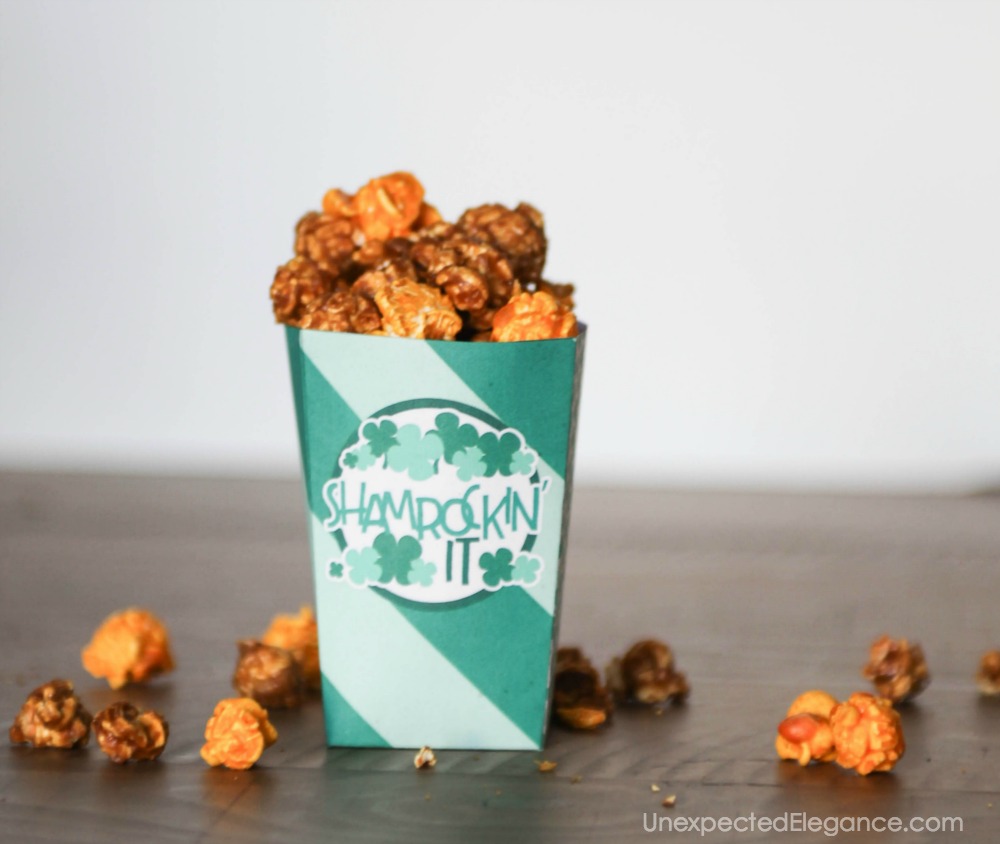 Free Shamrock treat box for your St. Patrick's Day party!