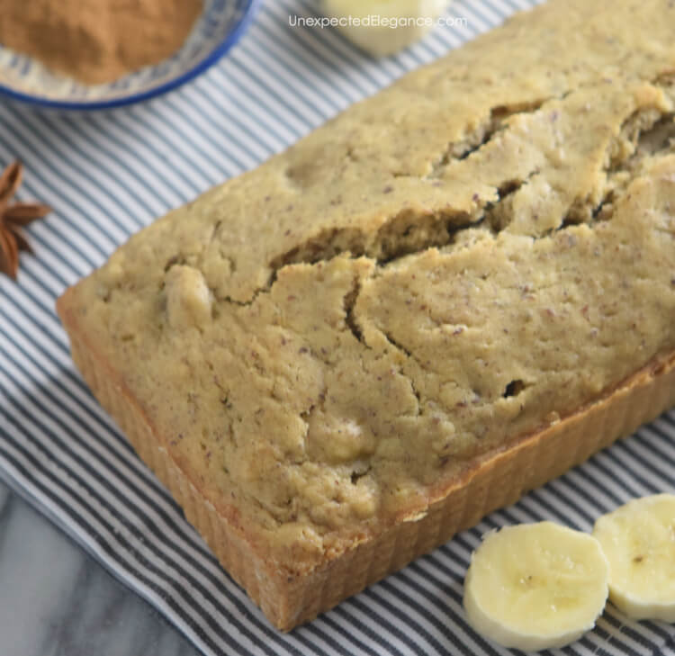 Banana bread recipe that is freezer friendly and can be make in advance!