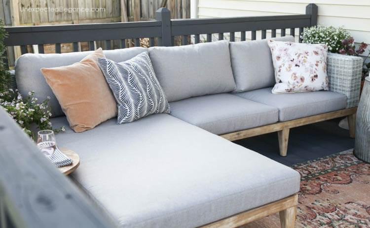 Comfortable outdoor seating makeover!  #outdoorseating #outdoorsectional