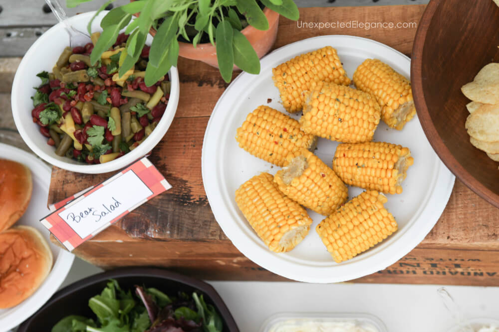 Fun and EASY tips for hosting a summer BBQ!